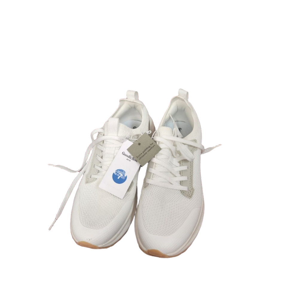 Goodfellow and Co. Lee Knit Sneakers with Memory Foam Insole White 7: Cush